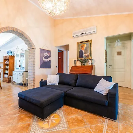 Holiday home Romina *